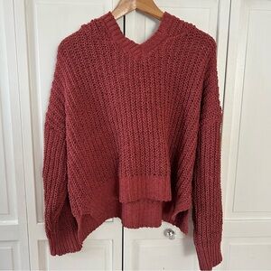 Uncharted Threads Women's hoodie Knit Sweater in Rust Red M